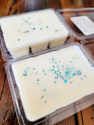 Open image in slideshow, Signature Soy Wax Melts
